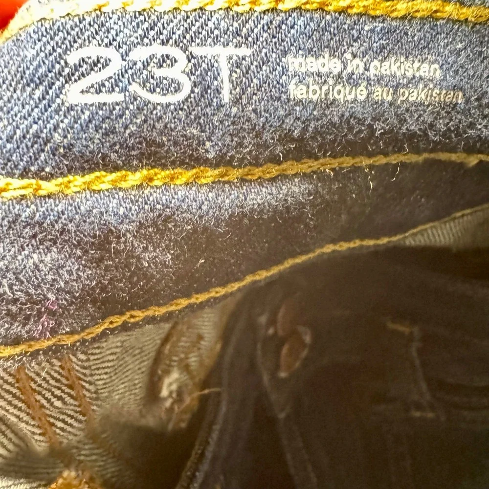 PILCRO jeans denim dark wash straight leg high rise button fly‎ women size 23T